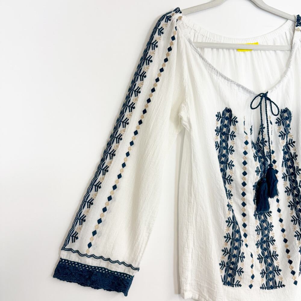 Roller Rabbit Lexi Top White with Blue Embroidery Long Sleeves Women's M - Picture 4 of 11